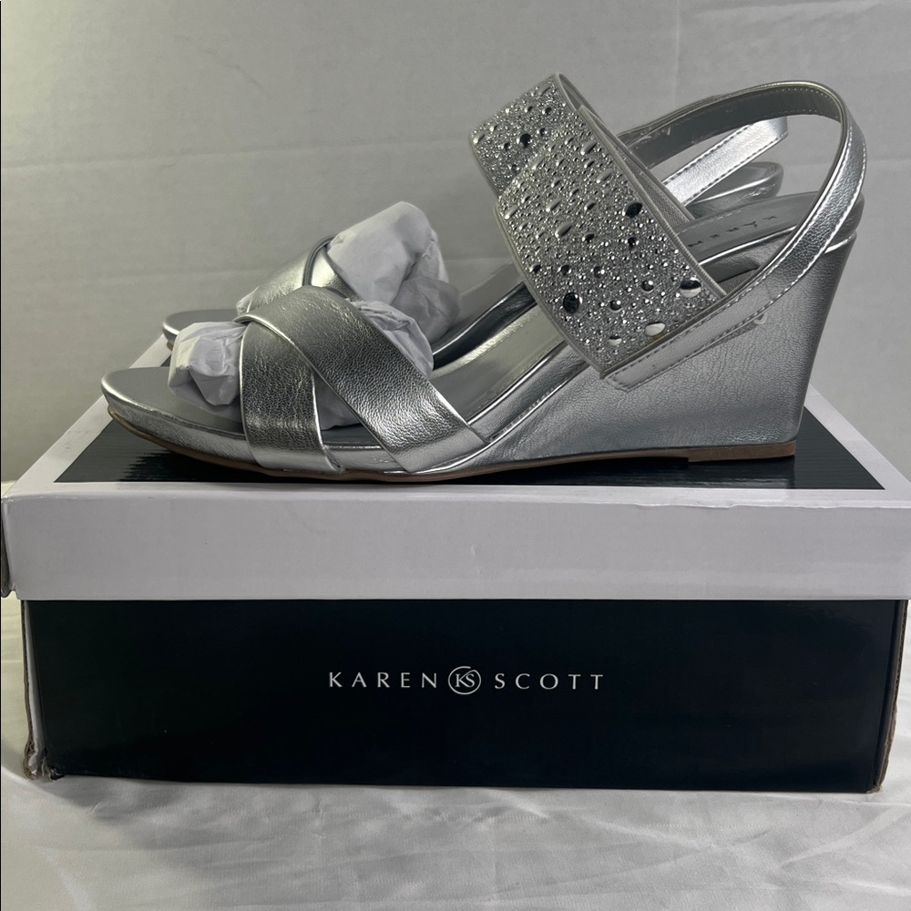 Karen Scott Parrisa Silver Wedge Sandals Women’s‎ 10 M New with Box - Picture 4 of 6
